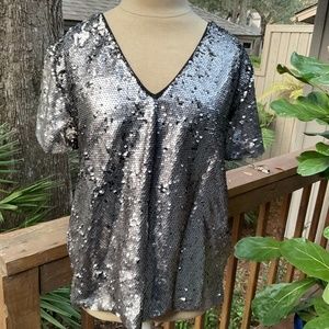 NWT Anthropologie Vanessa Mooney Grey Sequin Top